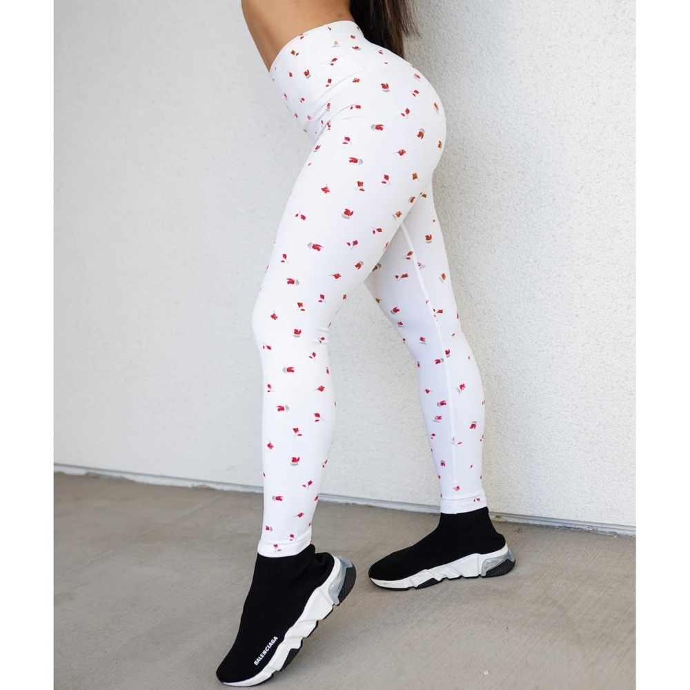 Astoria Activewear Luxe Blossom Full Length‎ Legging Small Rose Scrunch Butt